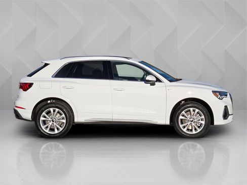 New 2025 Audi Q3 2.0T Premium image 7