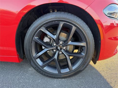 Used 2019 Dodge Charger SXT w/ Blacktop Package image 13