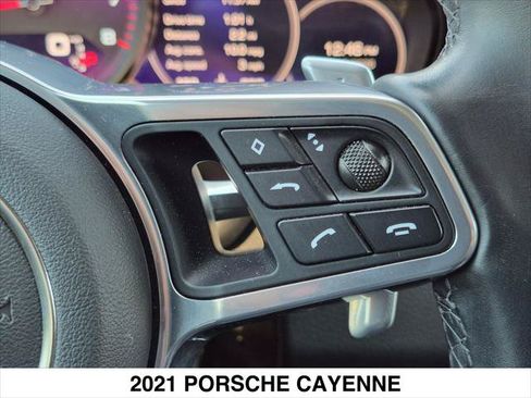 Used 2021 Porsche Cayenne AWD/4WD image 15