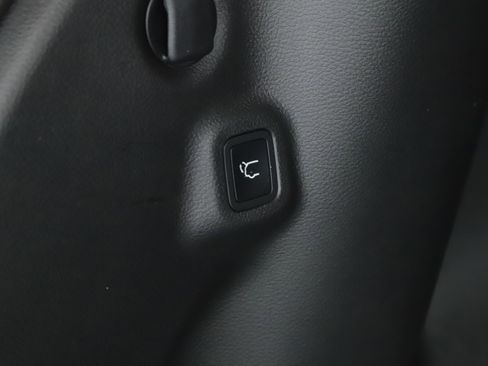 New 2026 Jeep Compass Limited w/ Sun, Sound & Navigation Group image 19