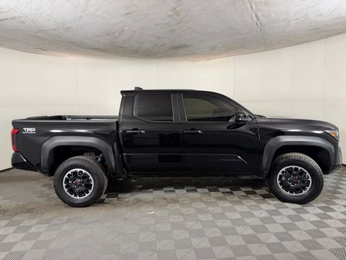Used 2024 Toyota Tacoma TRD Off-Road image 8