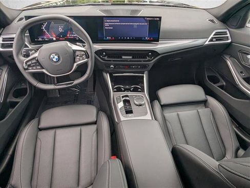 Certified 2025 BMW 330i Sedan w/ Convenience Package RWD image 19