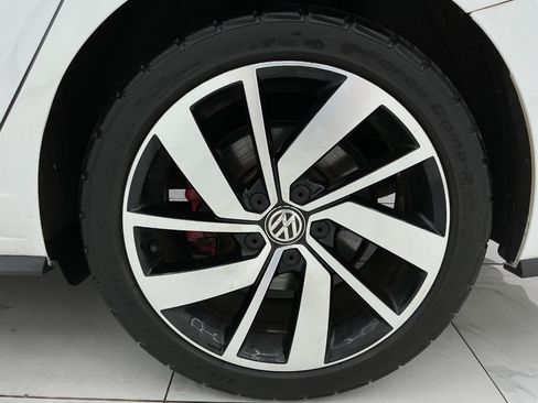 Used 2019 Volkswagen Jetta GLI FWD image 42