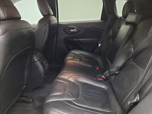 Used 2023 Jeep Cherokee Altitude Lux AWD/4WD image 18