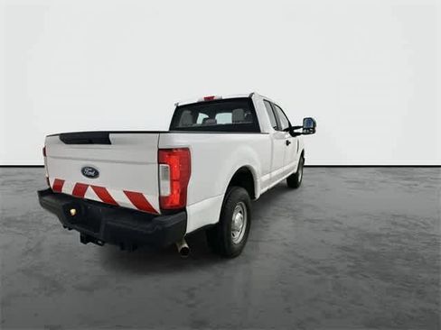 Used 2019 Ford F250 XL w/ Power Equipment Group image 3