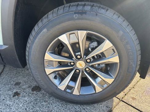 New 2026 Chevrolet Equinox LT w/ Safety and Technology Package AWD/4WD image 14