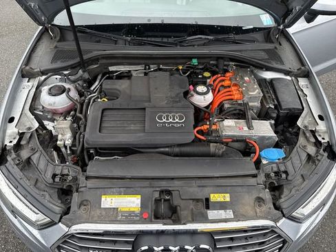 Used 2018 Audi A3 e-tron Premium Plus w/ Premium Plus Package image 30