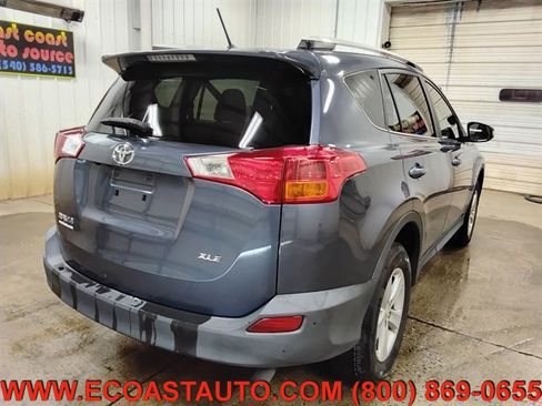 Used 2013 Toyota RAV4 XLE FWD image 3