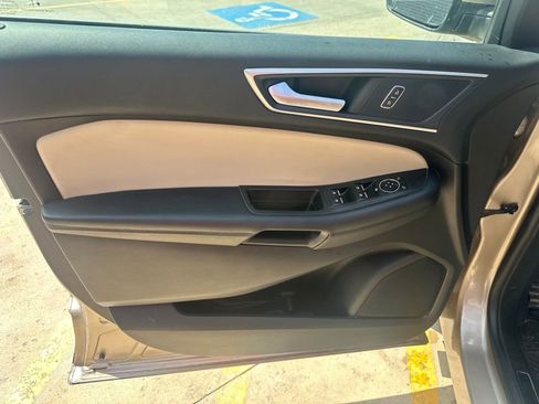Used 2021 Ford Edge SEL w/ Convenience Package AWD/4WD image 10