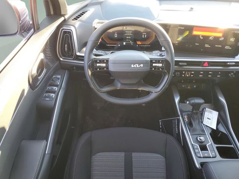New 2026 Kia Sorento LX image 10