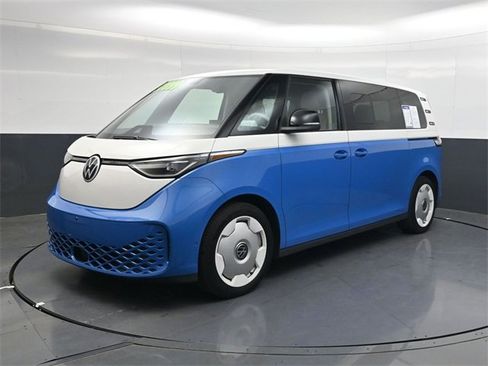 Used 2025 Volkswagen ID. Buzz 1st Edition image 8