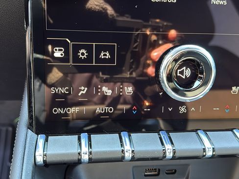 New 2026 GMC Terrain Elevation w/ Elevation Premium Package image 15