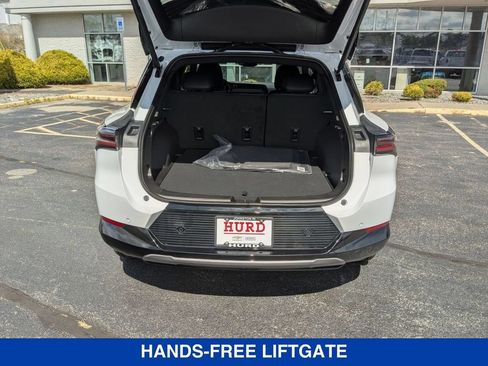 New 2025 Chevrolet Equinox EV LT AWD/4WD image 30