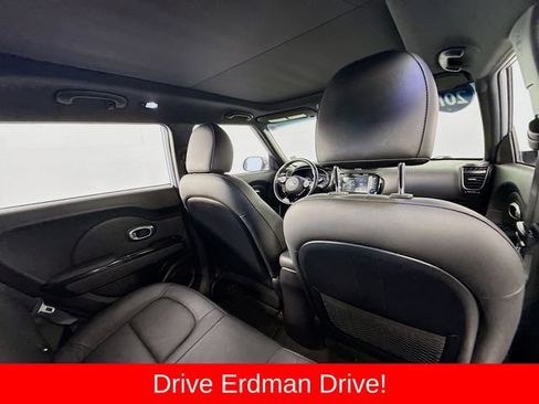 Used 2015 Kia Soul ! w/ Sun & Sound Package FWD image 29