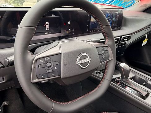 New 2026 Nissan Sentra SR w/ Floor Mat Package FWD image 18
