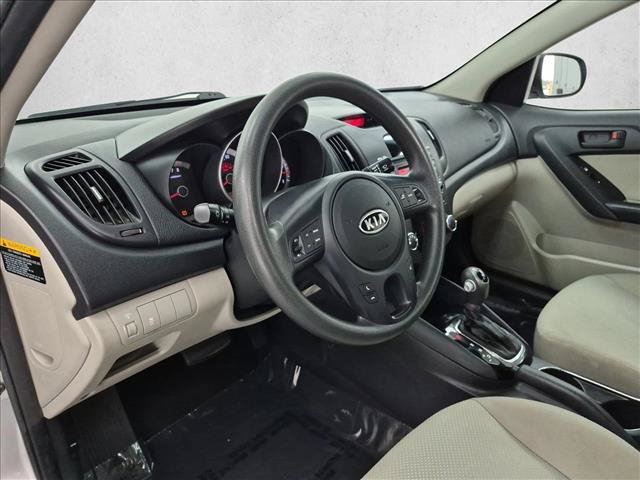 Used 2012 Kia Forte EX FWD image 10