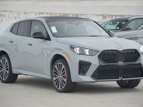 New 2026 BMW X2 xDrive28i w/ Technology Package image 3