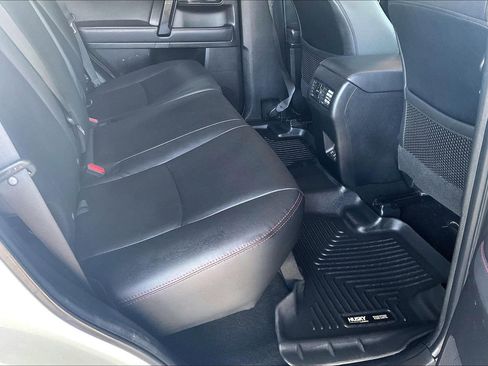 Used 2021 Toyota 4Runner Venture AWD/4WD image 18