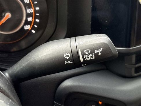 Used 2024 Jeep Gladiator Mojave image 30