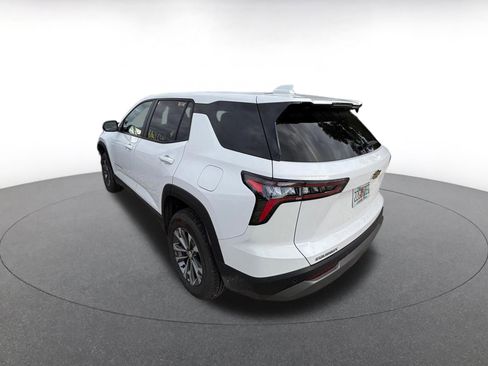 Used 2025 Chevrolet Equinox LT image 4