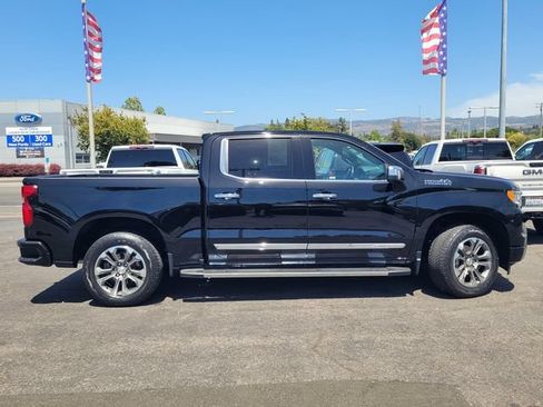 Used 2024 Chevrolet Silverado 1500 High Country AWD/4WD image 4