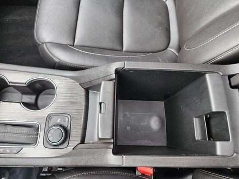 Used 2017 GMC Acadia SLT image 21