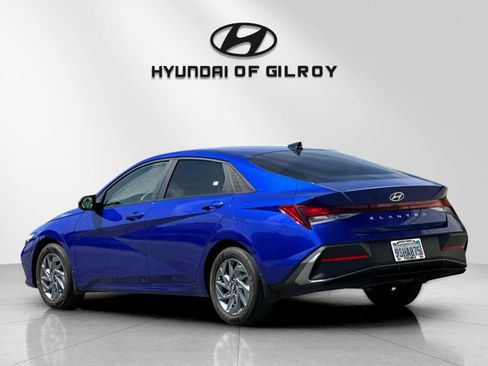 Certified 2024 Hyundai Elantra SEL FWD image 3