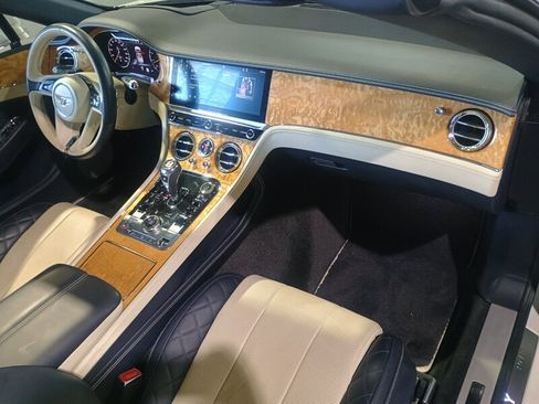 Used 2020 Bentley Continental GTC image 33