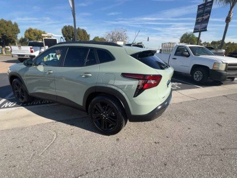 Used 2025 Chevrolet Trax ACTIV w/ Driver Confidence Package image 6
