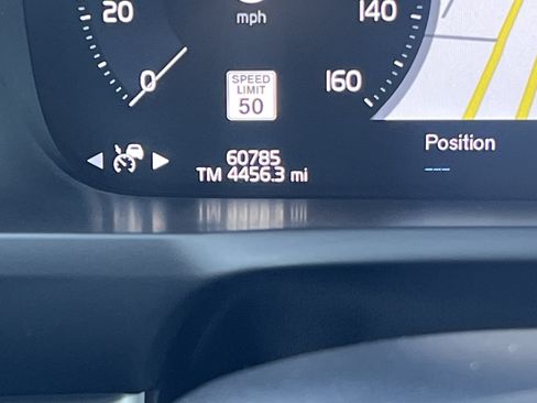Used 2022 Volvo XC90 T5 Momentum w/ Climate Package FWD image 22