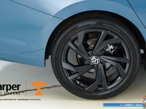 Used 2025 Volkswagen Jetta SE w/ Sunroof Package FWD image 50