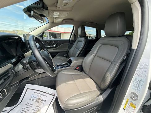 Used 2023 Lincoln Corsair Reserve AWD/4WD image 11