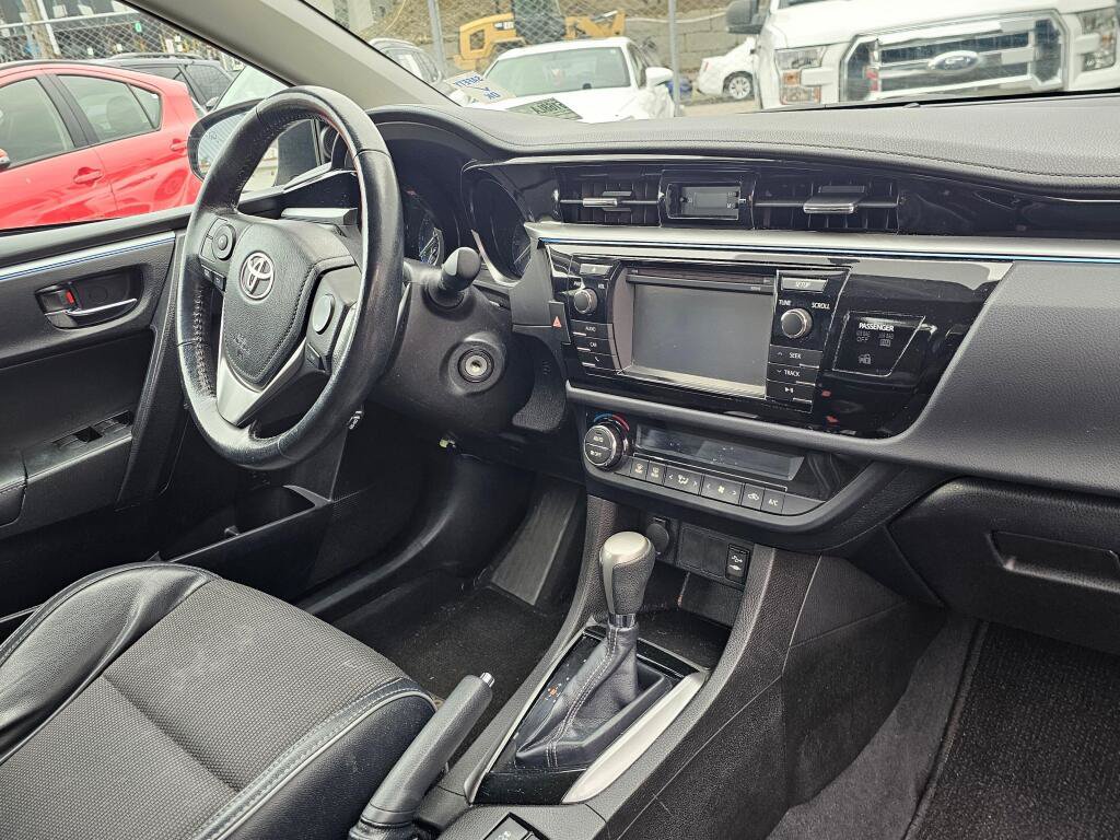 Used 2015 Toyota Corolla S FWD image 12