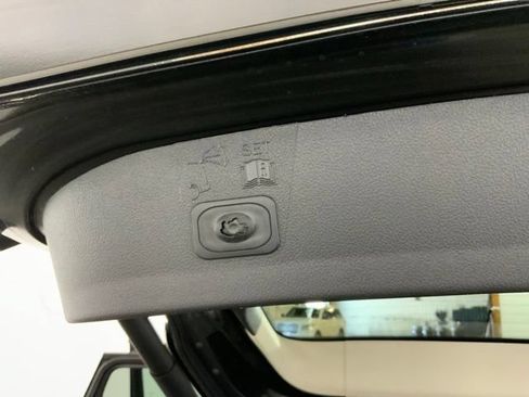 Used 2015 Ford Escape SE w/ Equipment Group 201A FWD image 32
