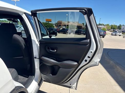 Used 2024 Honda HR-V Sport image 26