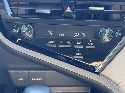 Used 2022 Toyota Camry SE image 28