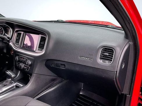 Used 2018 Dodge Charger R/T Scat Pack image 26