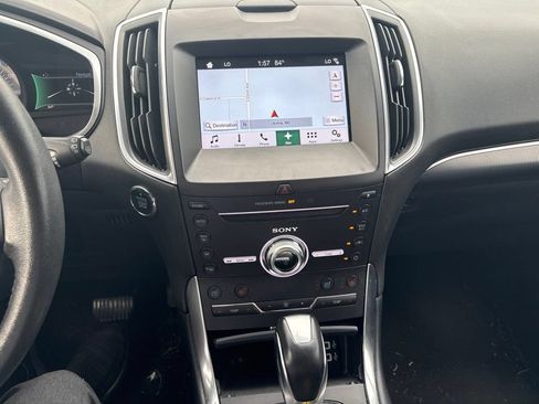 Used 2017 Ford Edge Titanium w/ Equipment Group 301A FWD image 15