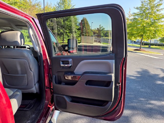 Used 2015 GMC Sierra 1500 SLT w/ SLT Preferred Package AWD/4WD image 30