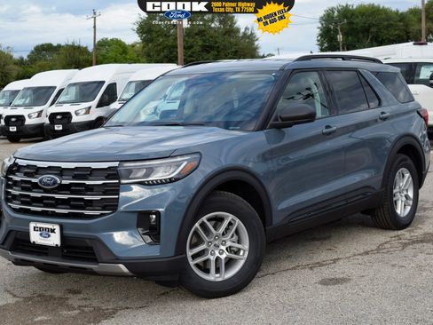 New 2026 Ford Explorer Active w/ Active Comfort Package image 1