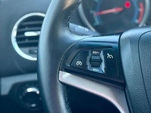 Used 2014 Chevrolet Cruze LT w/ Technology Package image 18