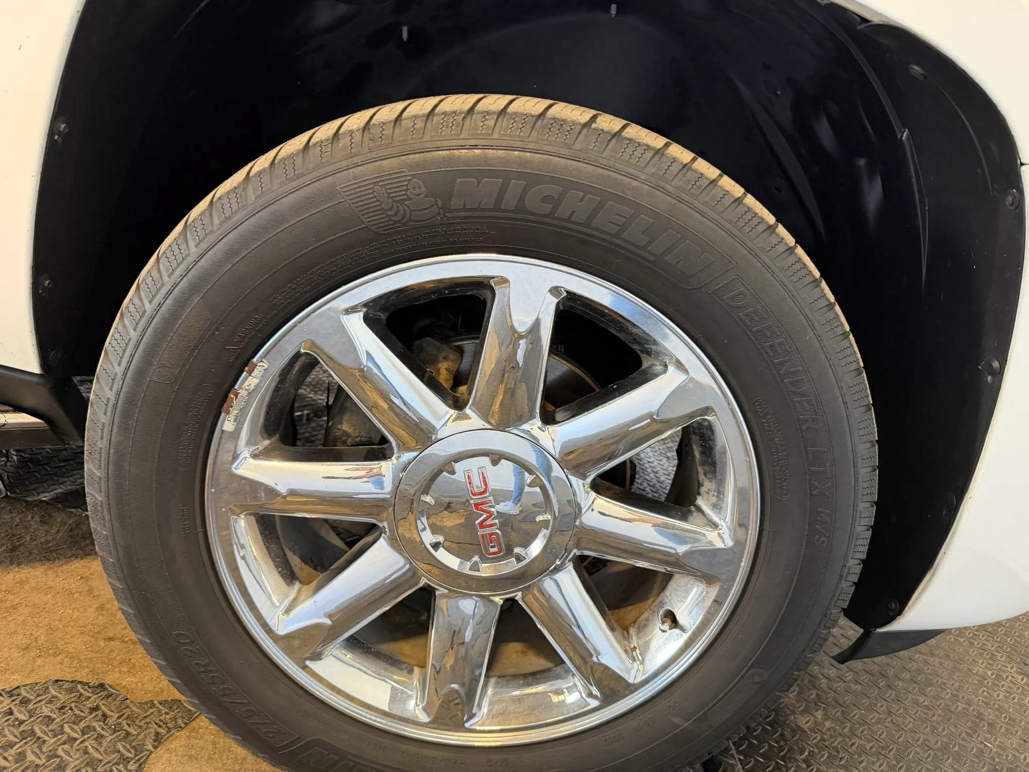 Used 2012 GMC Yukon Denali AWD/4WD image 45