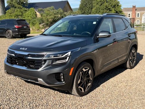 Used 2024 Kia Seltos SX w/ SX Sunroof Package AWD/4WD image 1