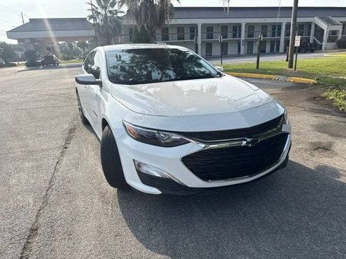 Used 2024 Chevrolet Malibu RS FWD image 4