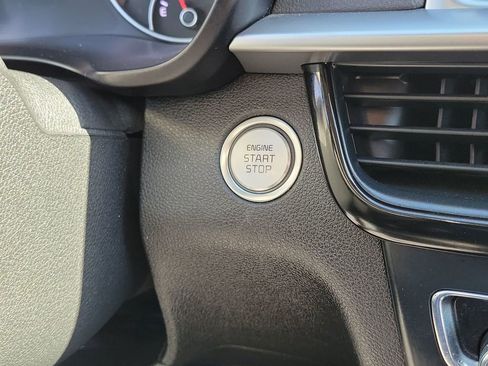 Used 2020 Kia Optima S image 16