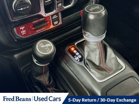 Used 2022 Jeep Wrangler Unlimited Rubicon w/ Steel Bumper Group image 19