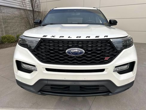 Used 2020 Ford Explorer ST w/ ST High-Performance Pack AWD/4WD image 2