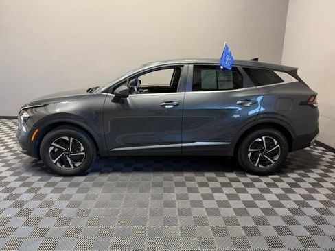 Used 2023 Kia Sportage LX AWD/4WD image 6