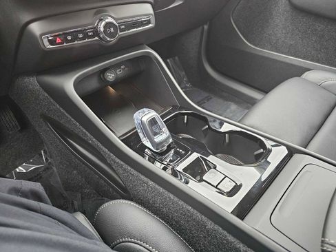 New 2026 Volvo XC40 B5 Plus w/ Protection Package Premier image 28