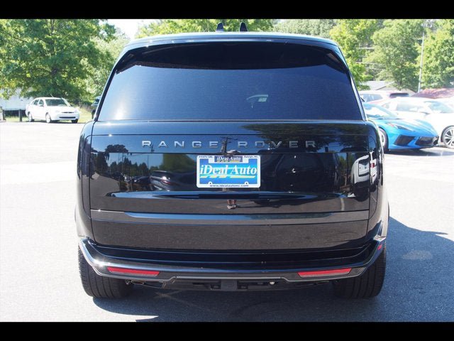 Used 2025 Land Rover Range Rover Long Wheelbase SE AWD/4WD image 4
